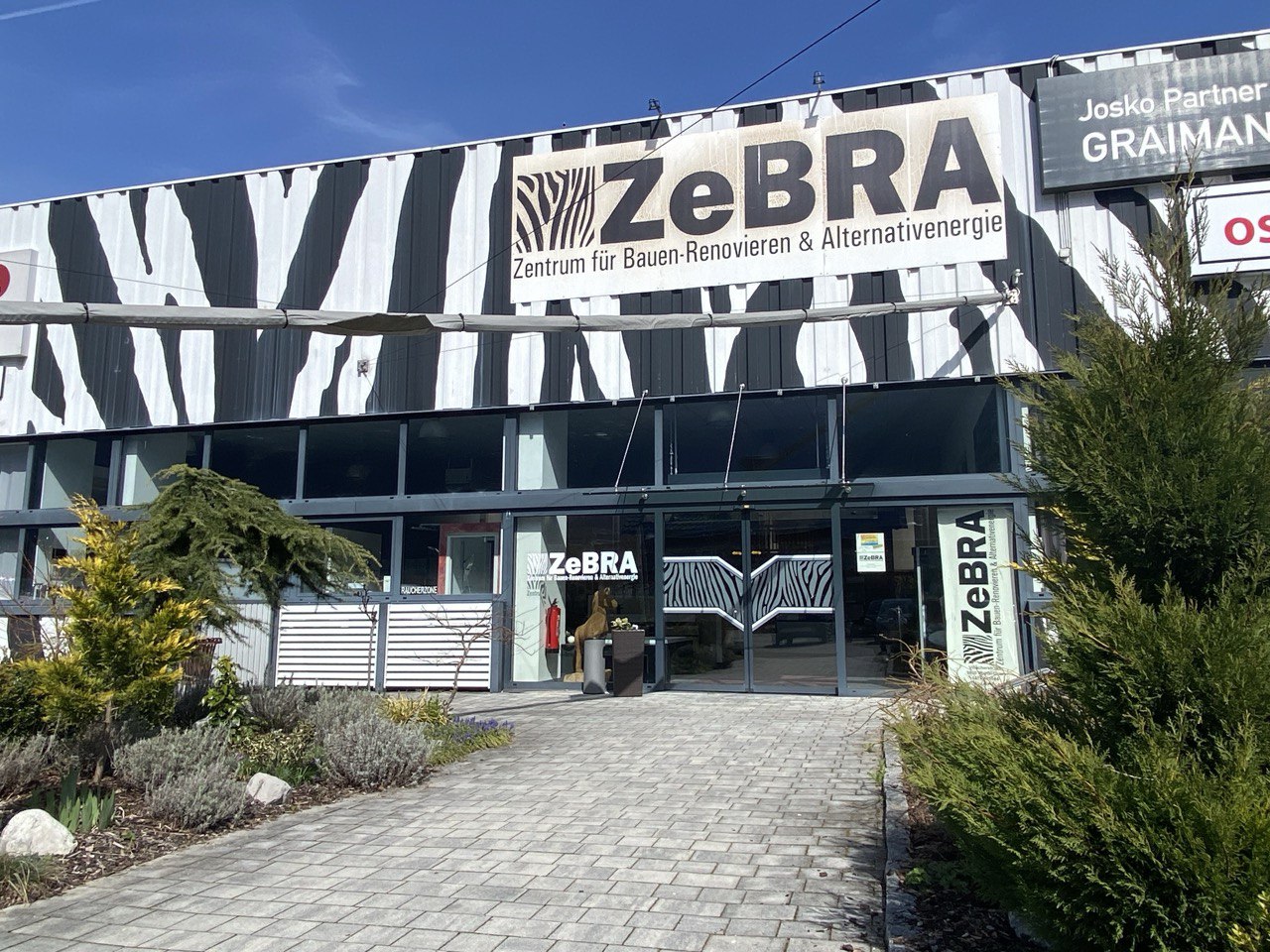 ZeBRA Eingangsbereich